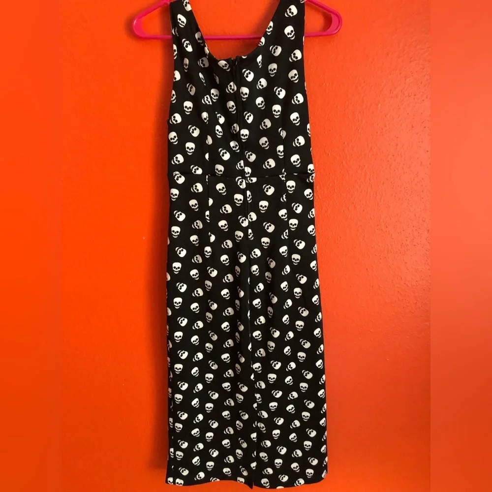 Skull Dress - Picture 2 of 6